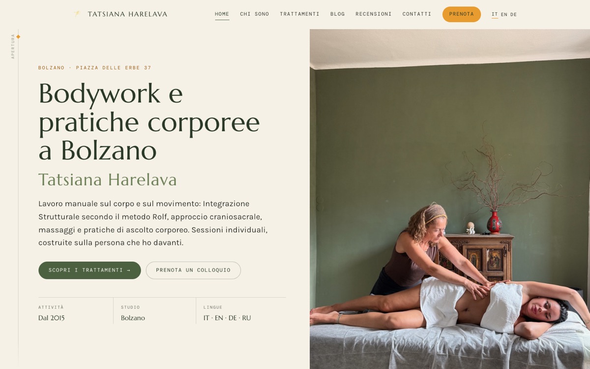 Il mockup del redesign per la stessa attività: un titolo grande accanto a una fotografia dello studio